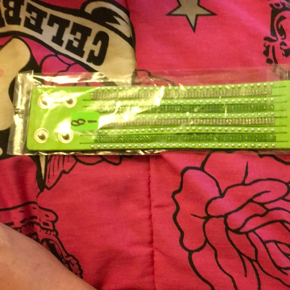 Green b